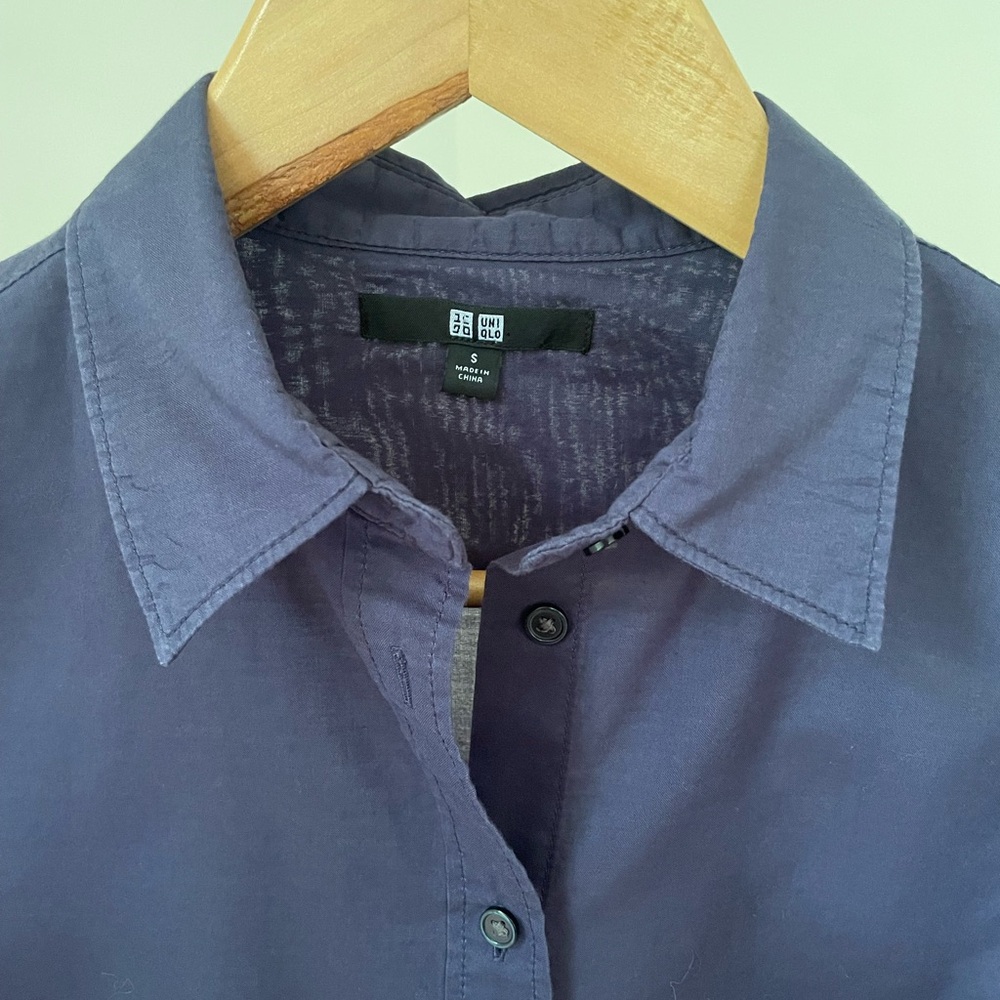 Uniqlo Women’s Navy Blue Button-Up Shirt